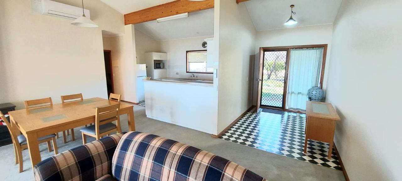 Barmera Lake Resort Motel Ngoại thất bức ảnh